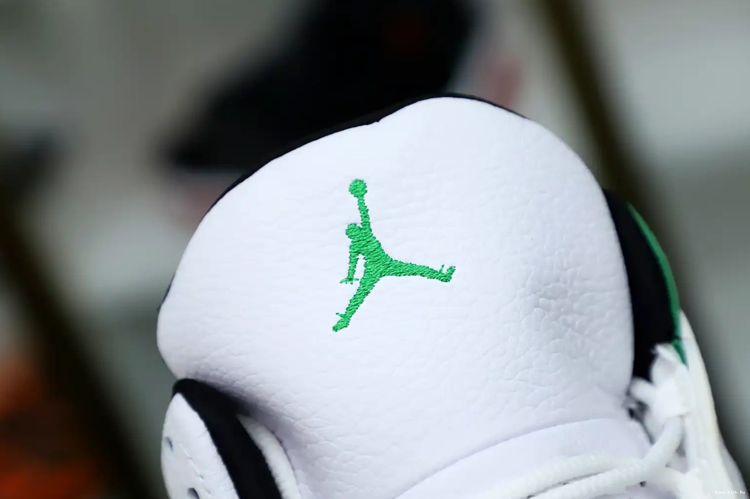 DB6537-113 “LUCKY AIR 13 GREEN” JORDAN Kimikick 0725